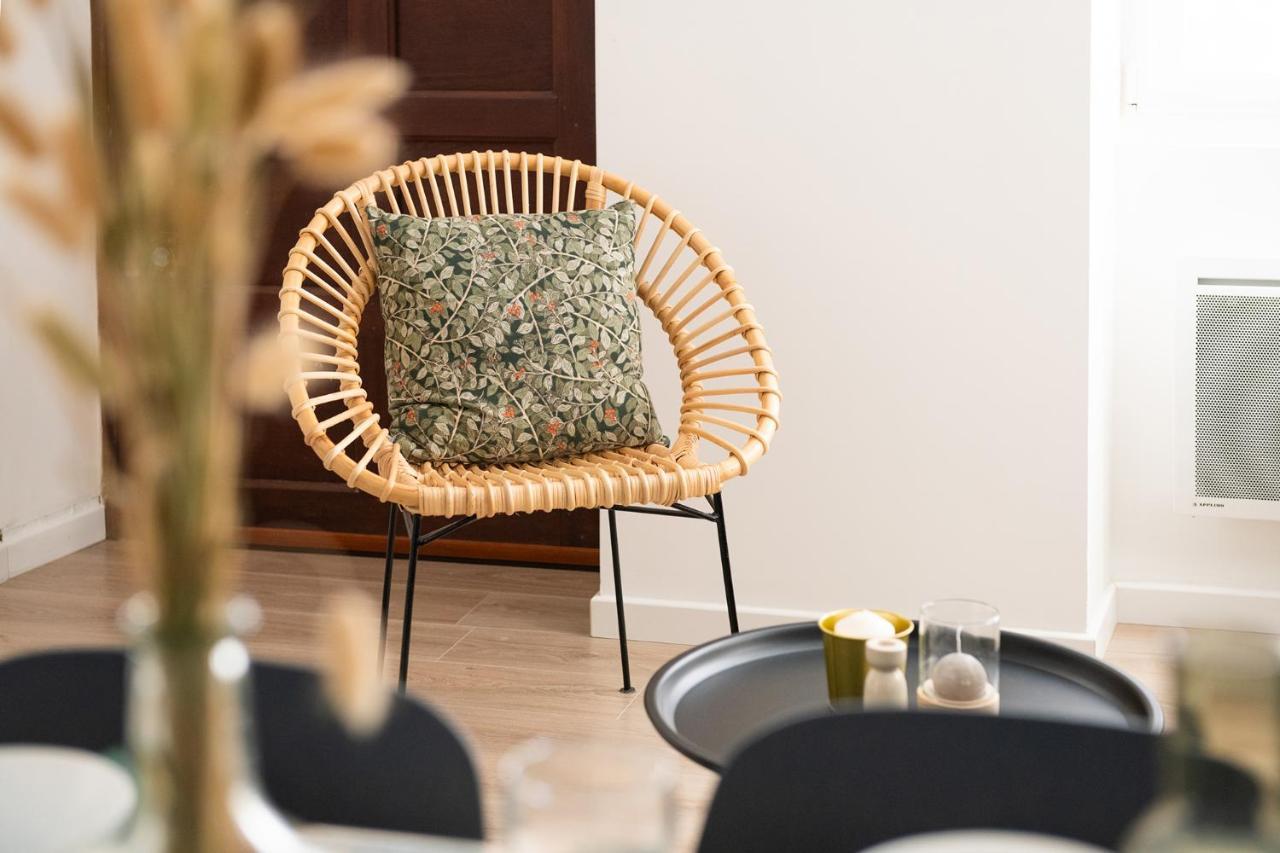 Stylish Duo : T2 Lumineux Au Coeur De Pau Apartment Ngoại thất bức ảnh